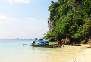 Плажът на маймуните, остров Пи Пи Дон / Monkey Beach, Phi Phi Don Island